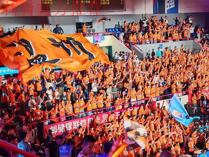 浙超连侨心,乡情燃赛场——50国温籍华裔青少年助威浙超温州赛区 浙超连侨心,乡情燃赛场——50国温籍华裔青少年助威浙超温州赛区